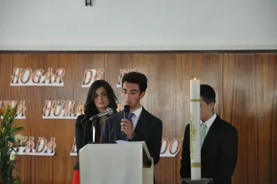 Primera foto de Confirmaciones curso 2012-13