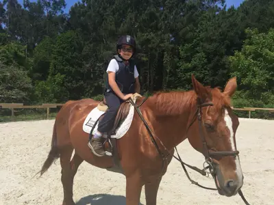 Excursión de 3º y 4º de Primaria al centro equestre «As Leiras». Curso 2016-17, foto 29 de 174