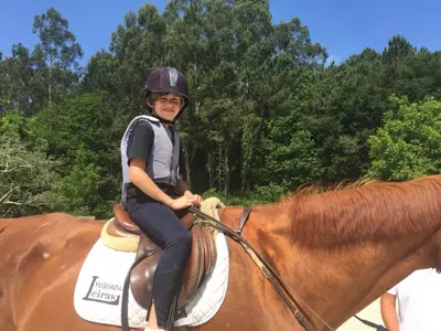 Excursión de 3º y 4º de Primaria al centro equestre «As Leiras». Curso 2016-17, foto 48 de 174