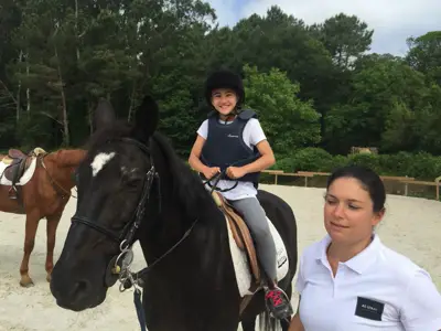 Excursión de 3º y 4º de Primaria al centro equestre «As Leiras». Curso 2016-17, foto 86 de 174
