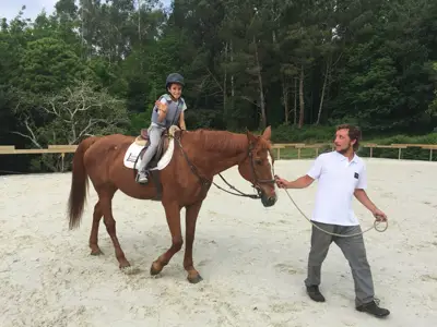 Excursión de 3º y 4º de Primaria al centro equestre «As Leiras». Curso 2016-17, foto 89 de 174